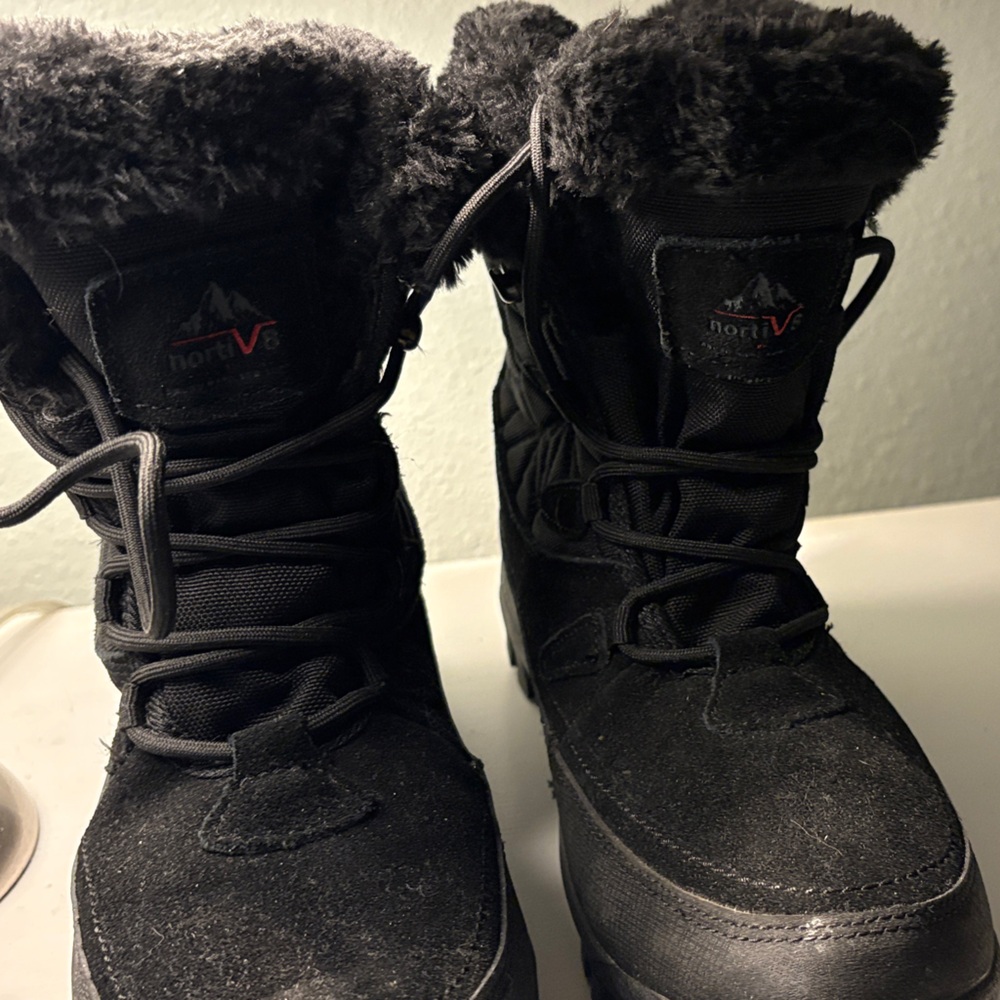 Nortiv8 Women's Cozy Black Winter Boots